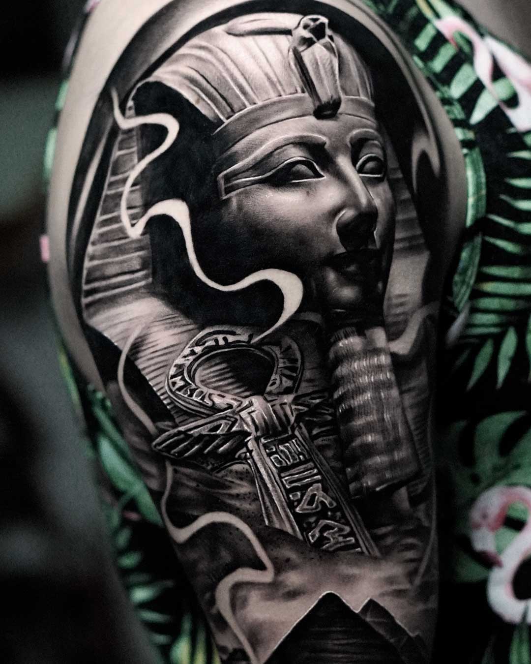 How long is a tattoo sore?